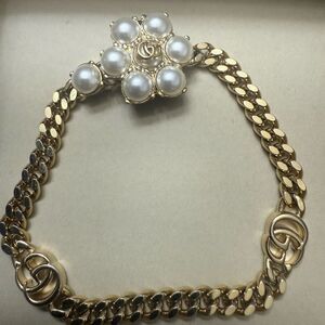 Brand n Gucci Gold Tone Faux Pearl Double G Link Bracelet size s with box